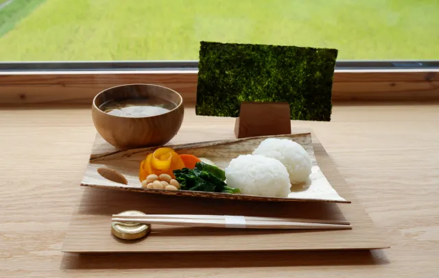 新米おにぎりを食べに行こう!