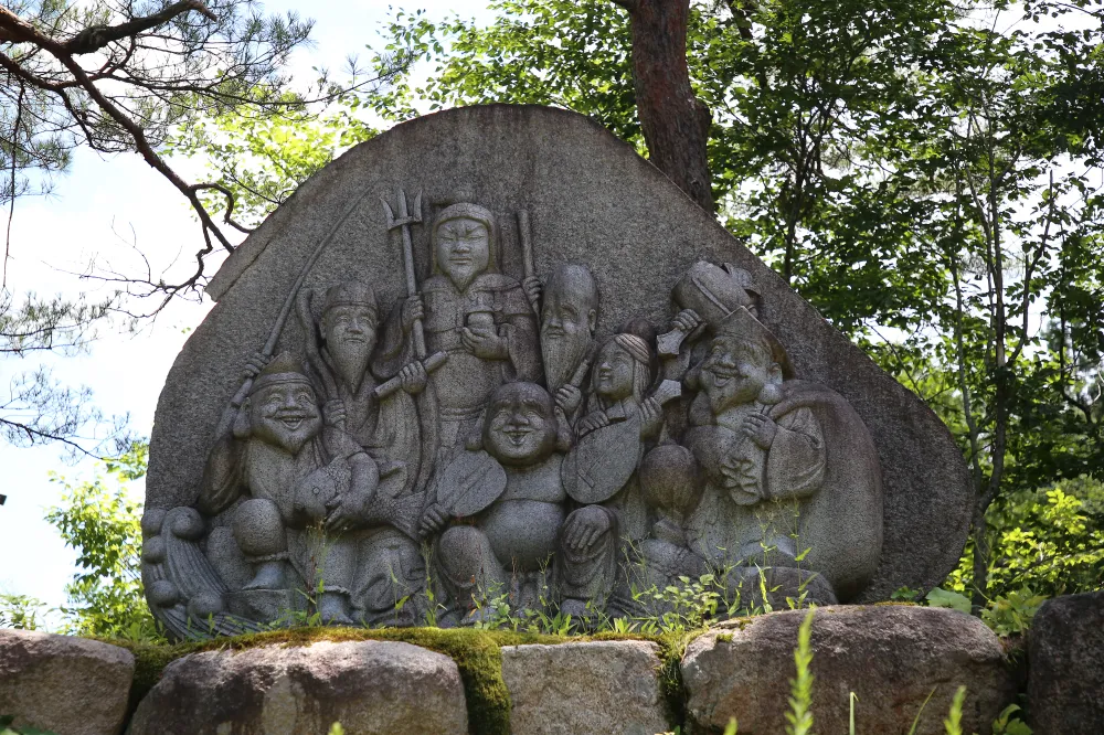 幸運をゲット?隠れ里で神々と出会う「七福神めぐり」/阿賀町