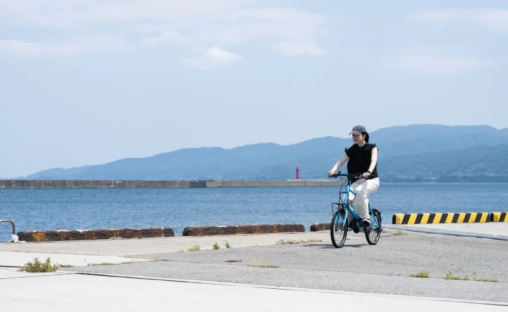 ペダルでめぐる佐渡島|海・トキ・自然の自転車旅