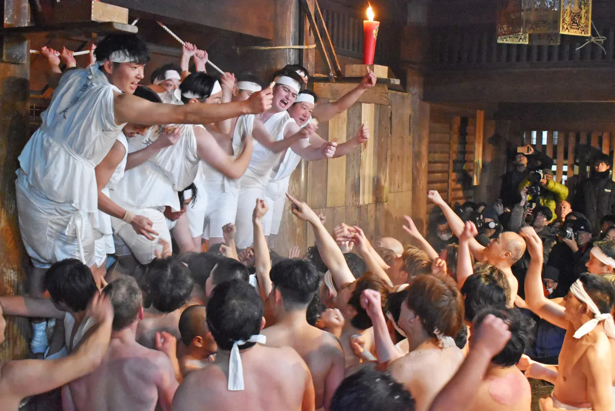 越後浦佐毘沙門堂裸押合大祭