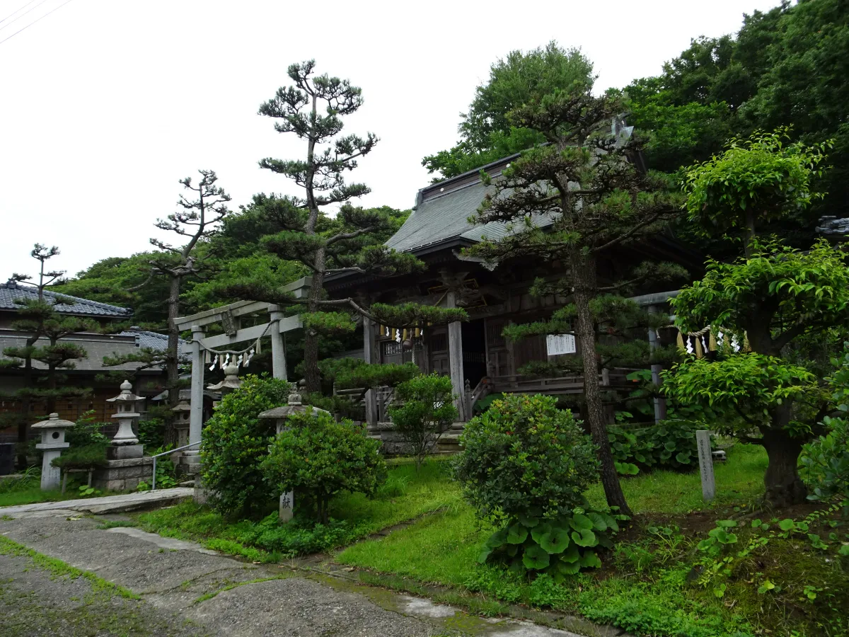 寺泊白媛山神社