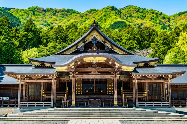 越後一宮 彌彦神社