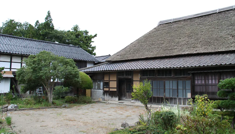 漢方医の一族が暮らしていました。