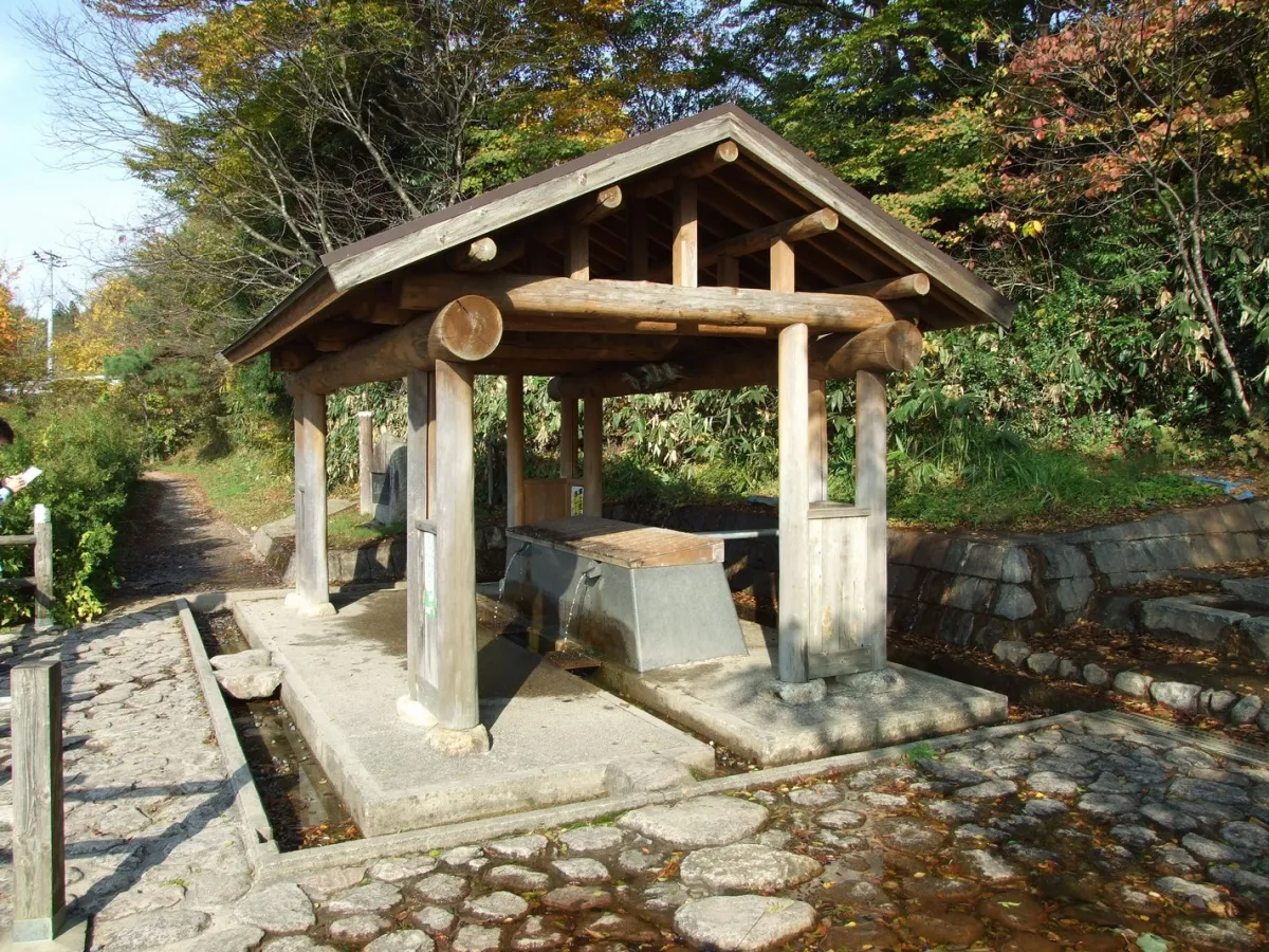 岩瀬の清水