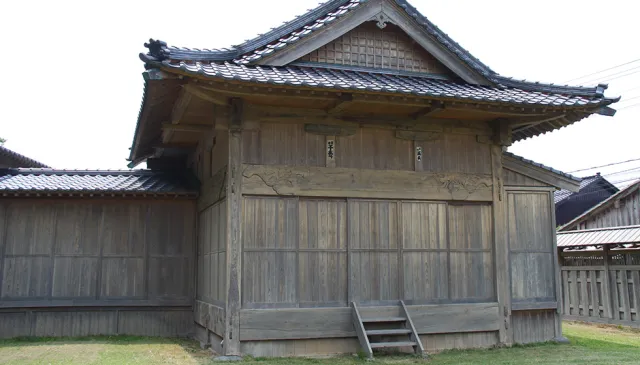 春日神社能舞台(相川)