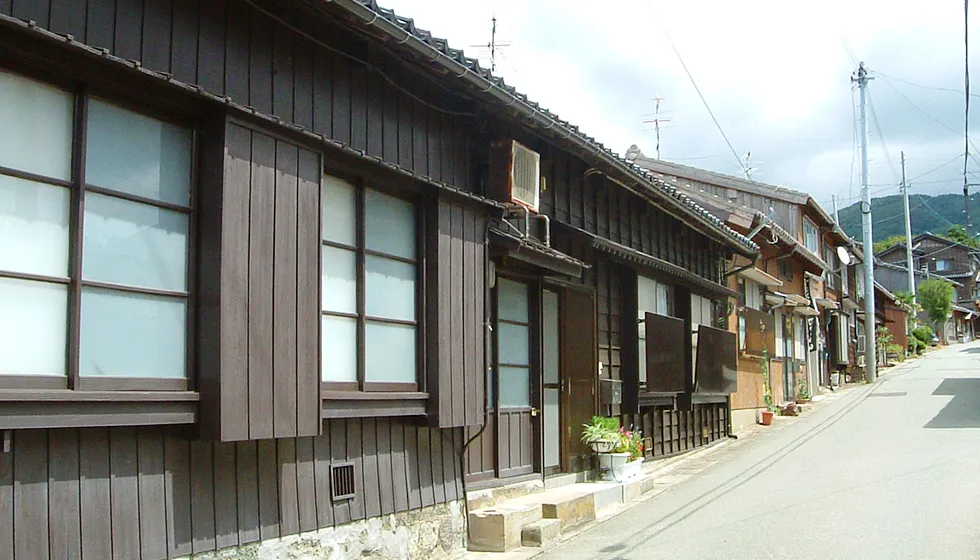 かつて多くの商店が立ち並んだメインストリート