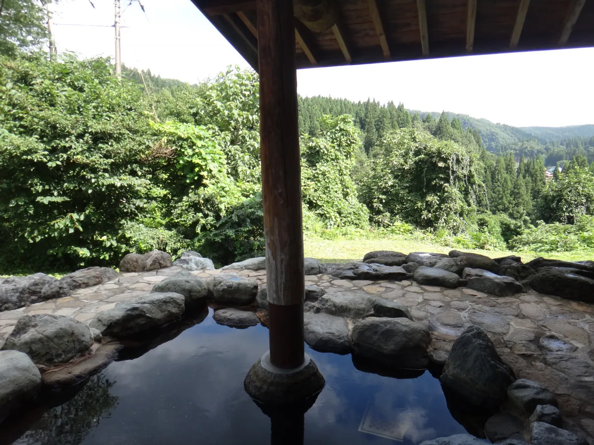 飯豊の湯(露天風呂)