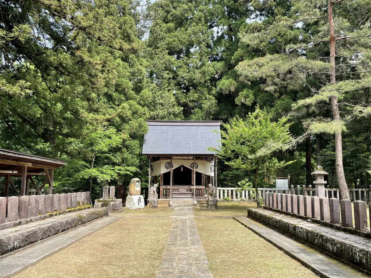 悠久山招魂社
