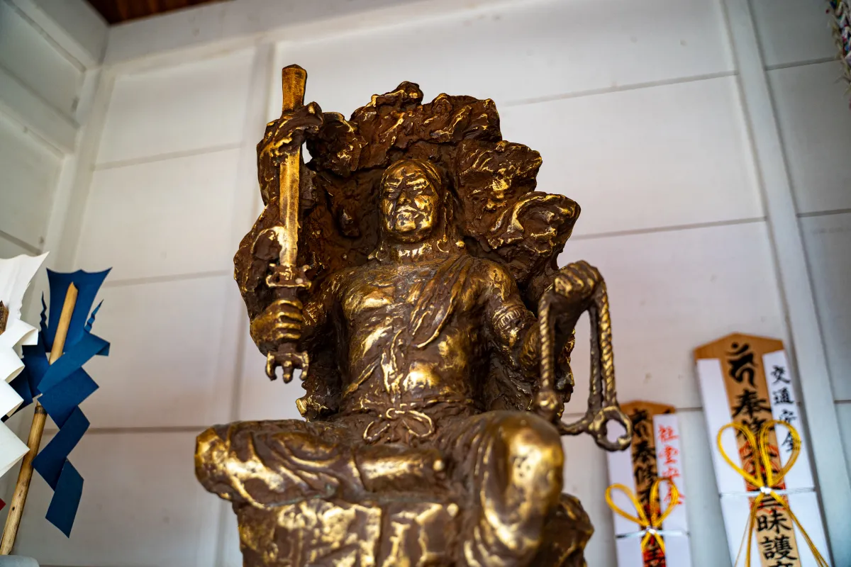 越後双輪神社 御神体