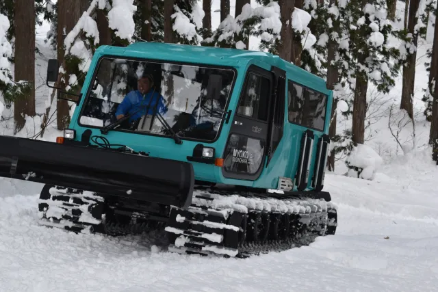 Snow Caliber Mini Trip 雪上車遊覧ツアー/妙高杉ノ原スキー場